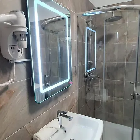 Alezzy Reasort Luxury 81 Prima Linie La Mare Daire